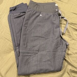 Figs Women's Gray Jogger Pants